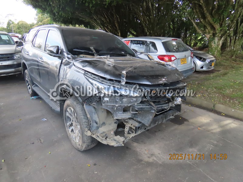 Salvamento Toyota Fortuner - 2025 - 293 - Guarne